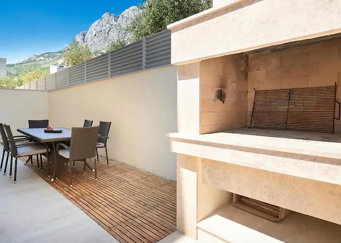 Awesome In With Sauna Σπίτι διακοπών Μακάρσκα