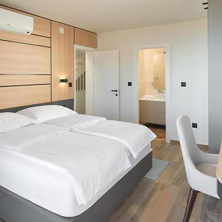 Awesome In With Sauna Makarska