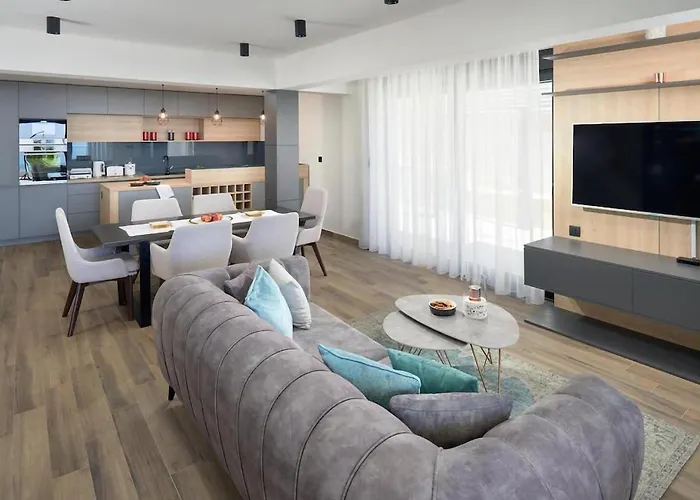 בית נופש Awesome In With Sauna